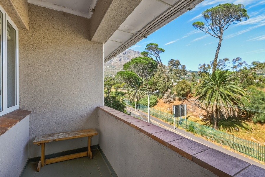 To Let 2 Bedroom Property for Rent in Gardens Western Cape